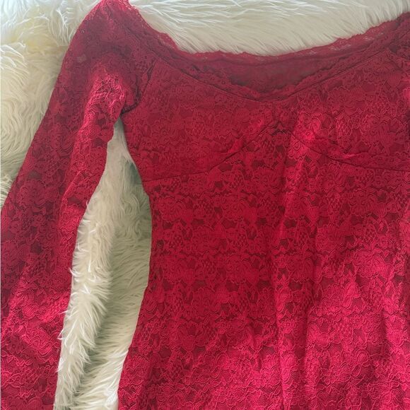 Red Lace Off-Shoulder Dress - Picture 6 of 6